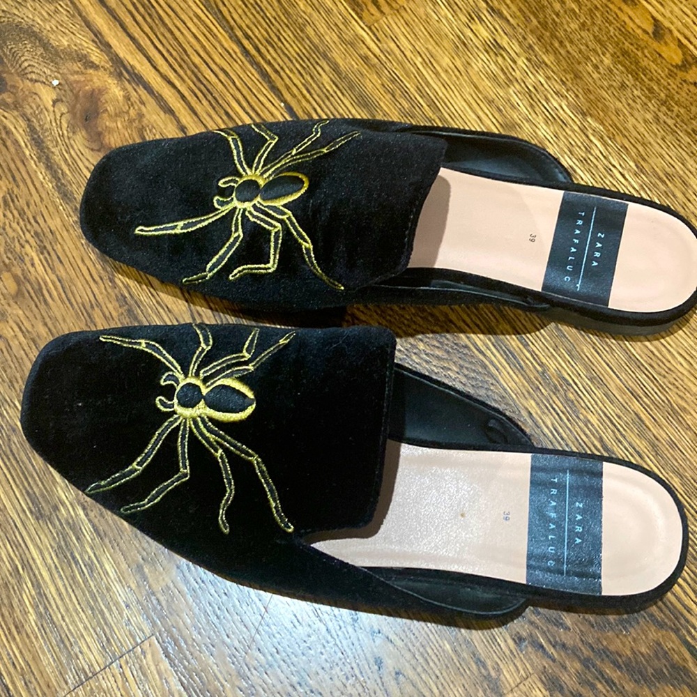 Zara spider flat mules